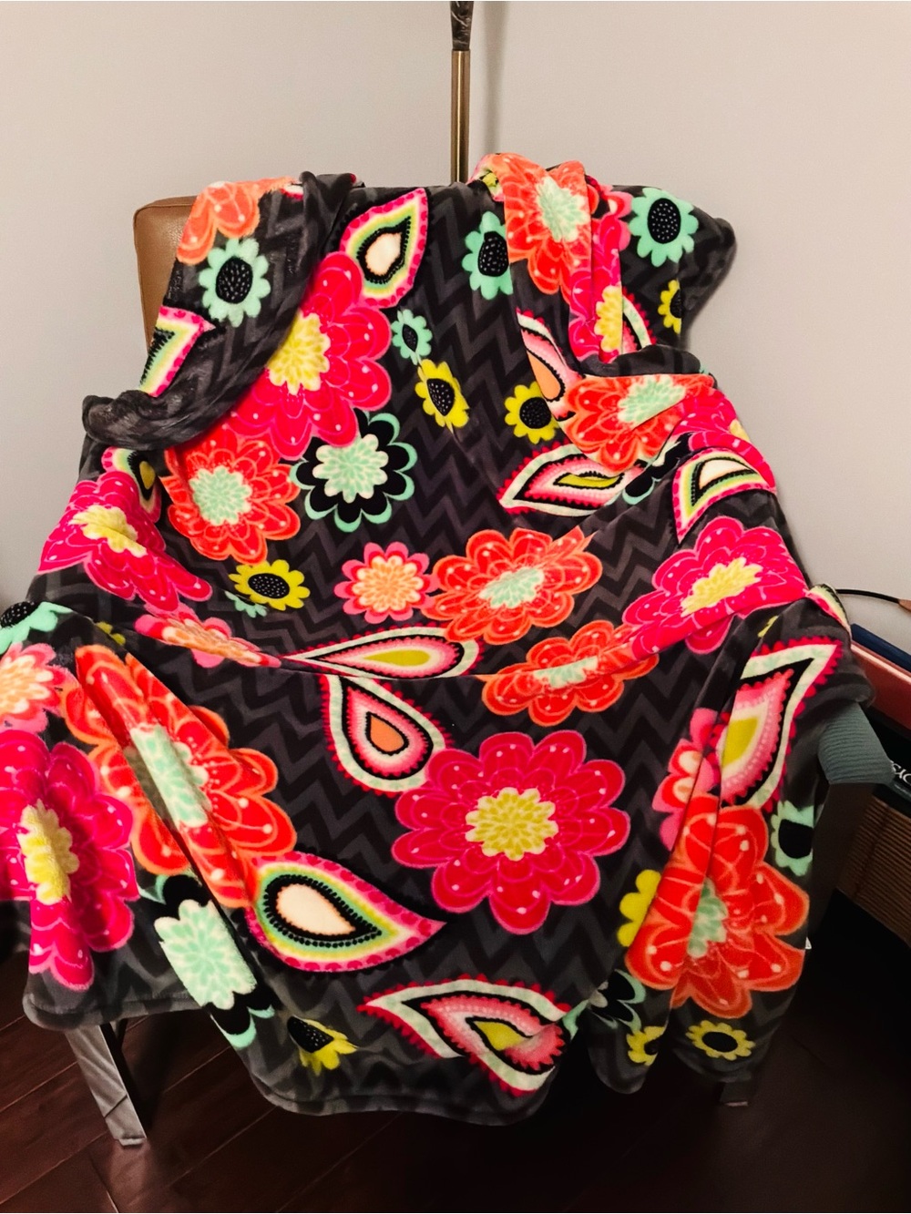 Retired Vera Bradley Ziggy Zinnia Throw Blanket Colorful Cozy Plush 80”x50” Soft